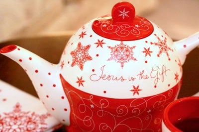 dayspring-review-shots-2 Jesus is the Gift, Snowflake Home Collection