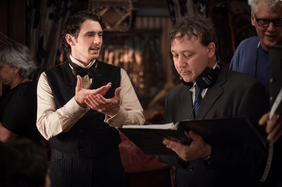 James-Franco-and-Sam-Raimi-on-the-set-of-Oz-The-Great-and-Powerful-2013-Movie-Image