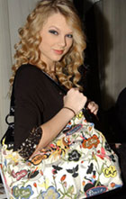 sak-taylor-swift-140.jpg