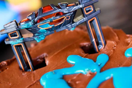 How to Make a TRON Birthday Cake