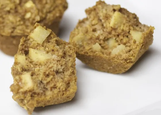 Vegan Apple Oatmeal Muffins