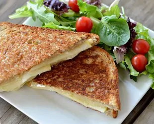 Grilled Havarti and Apple Sandwich