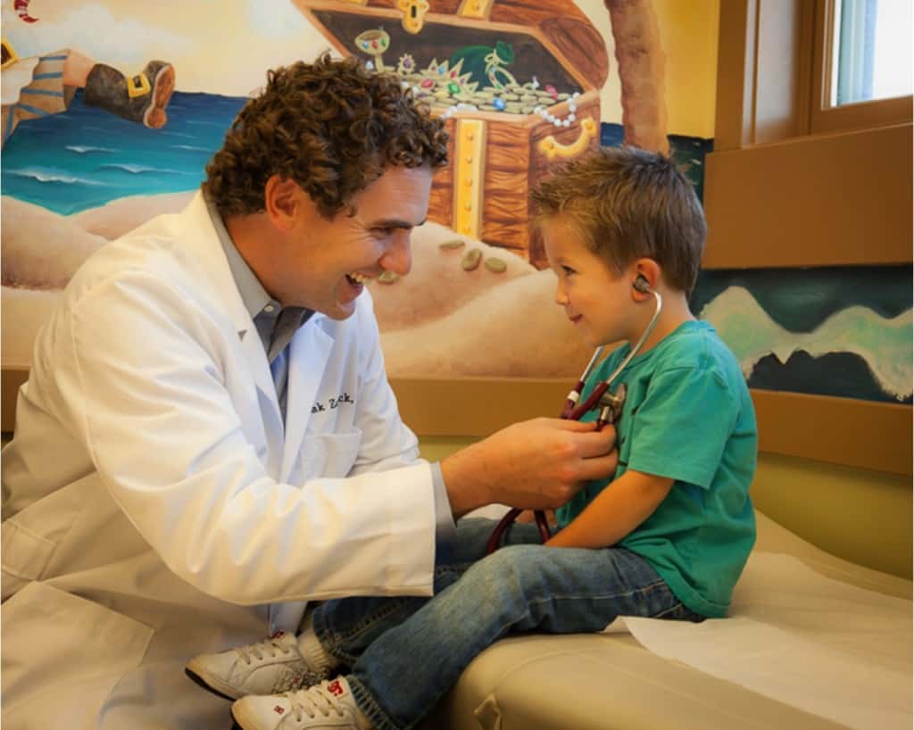 лечим кашель у детей комаровский. комаровский про кашель. комаровский про кашель. у ребенка грудничка кашель без температуры. как быстро вылечить кашель у ребенка сухой.