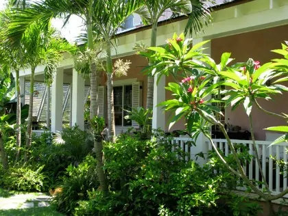 Families Stay in Luxury at West Hill House, Bahamas