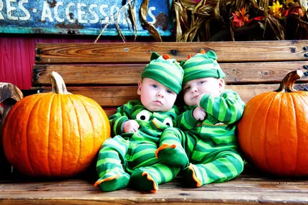 7 Tips For Taking Good Halloween Photos of the Kids