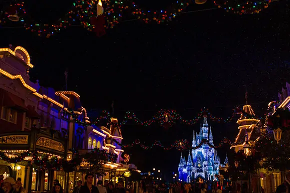 Christmas-at-Disney-World