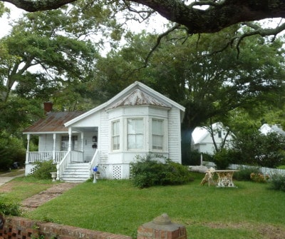 Alex's House on the set of Safe Haven