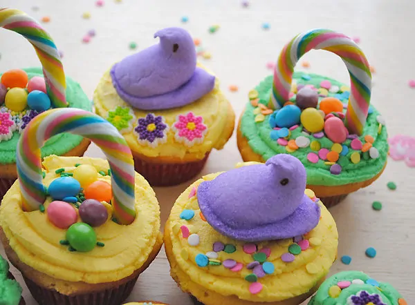 How to Make Easter Basket Cupcakes