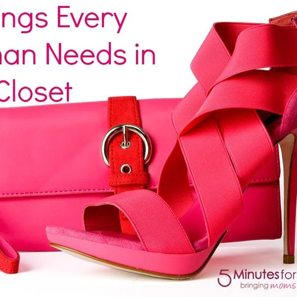 3 Things Every Woman Needs in Her Closet plus $100 Kohl’s Giveaway)