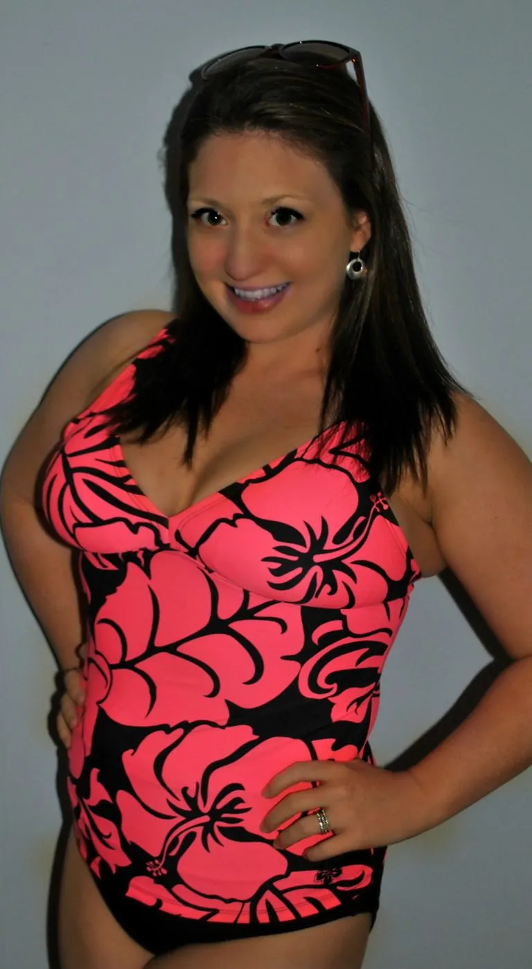 Feel Beautiful This Summer in a Hapari Swimsuit (Giveaway)