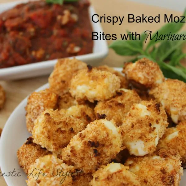Crispy Baked Mozzarella Bites with Marinara Sauce