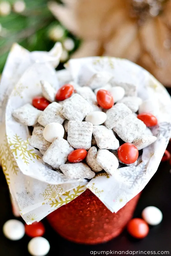 5Peppermint-Muddy-Buddies