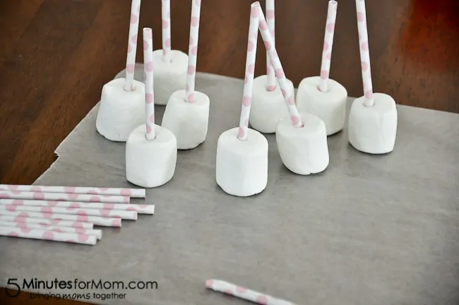 Valentine's Day Marshmallow Dippers