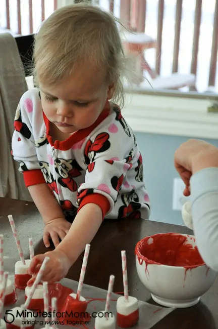 Valentine's Day Marshmallow Dippers