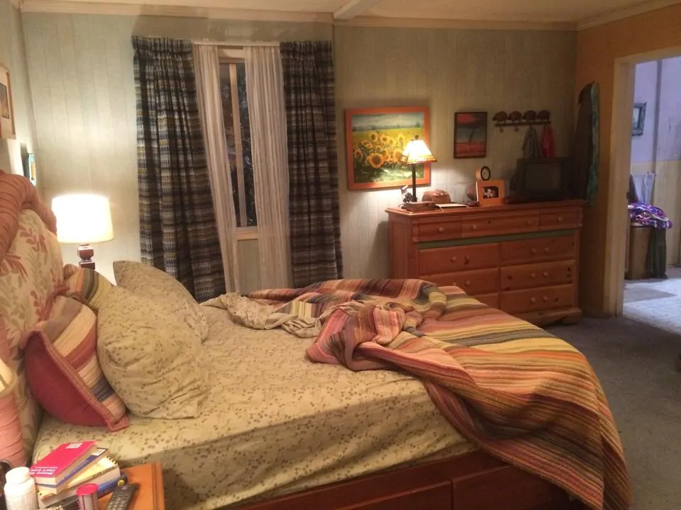 The Middle Set - Frankie and Mike Bedroom - #ABCTVEvent