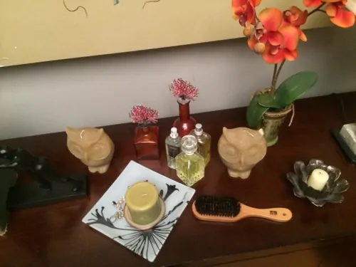 Derek and Meredith's Bedroom Dresser Meredith - #ABCTVEVENT