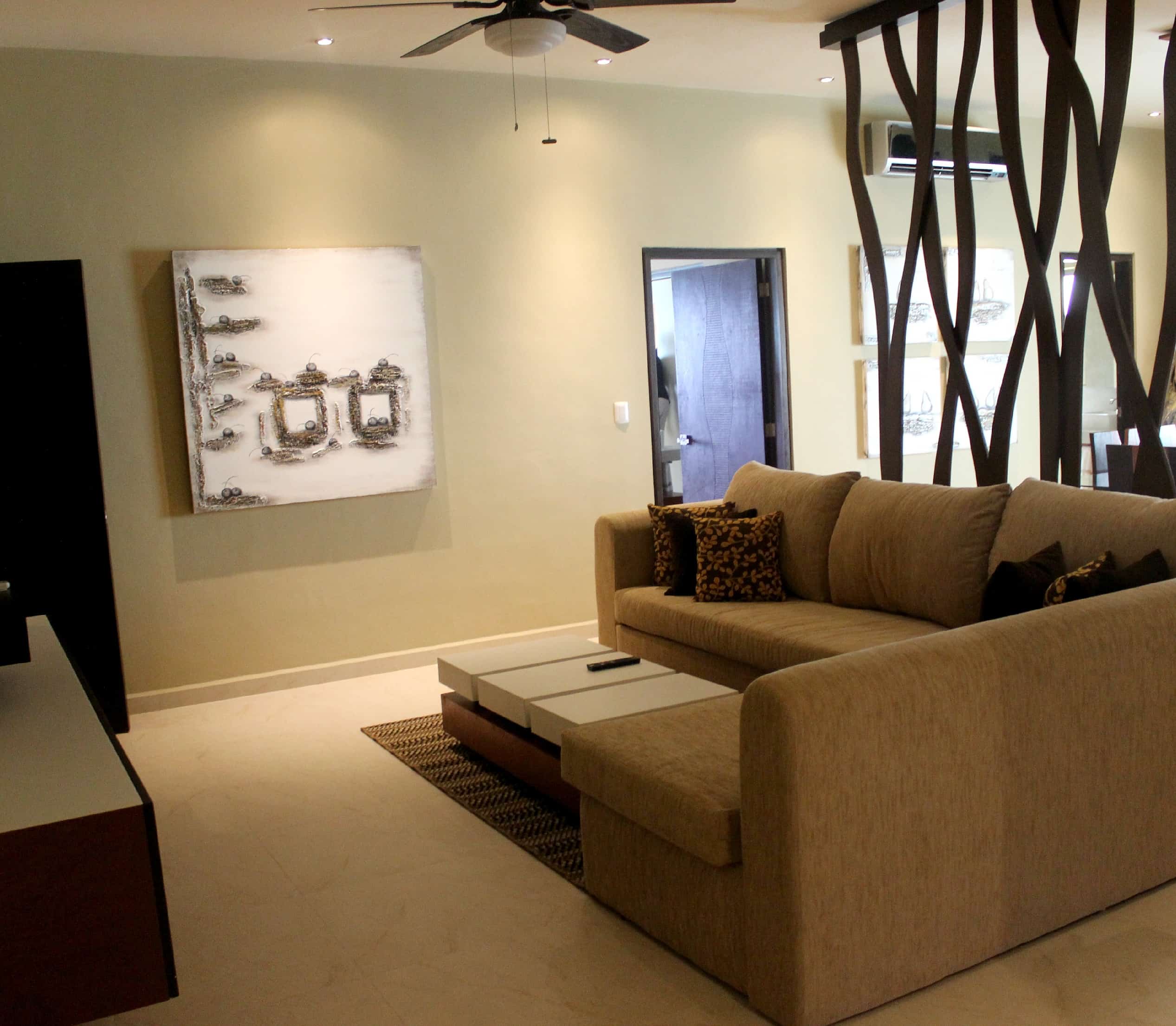 Living room suite - 5 Minutes for Mom