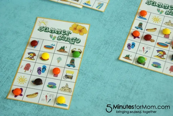 Summer Bingo Game with Free Printable / by 5MinutesForMom #freeprintable #summergame #bingo