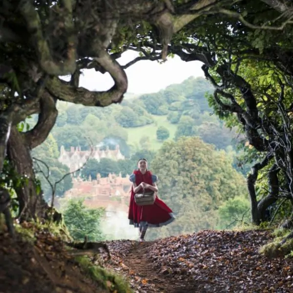 Teaser Trailer and Images for Disney’s “Into the Woods” #IntoTheWoods