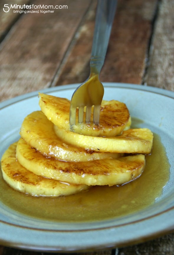 Grilled Pineapple with Brown Sugar Glaze / by Busy Mom's Helper for 5MinutesforMom.com #pineapple #BBQ #fruit