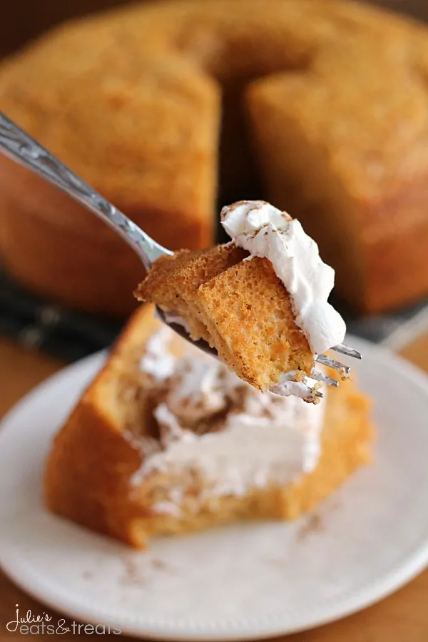 Pumpkin-Angel-Food-Cake-Bite