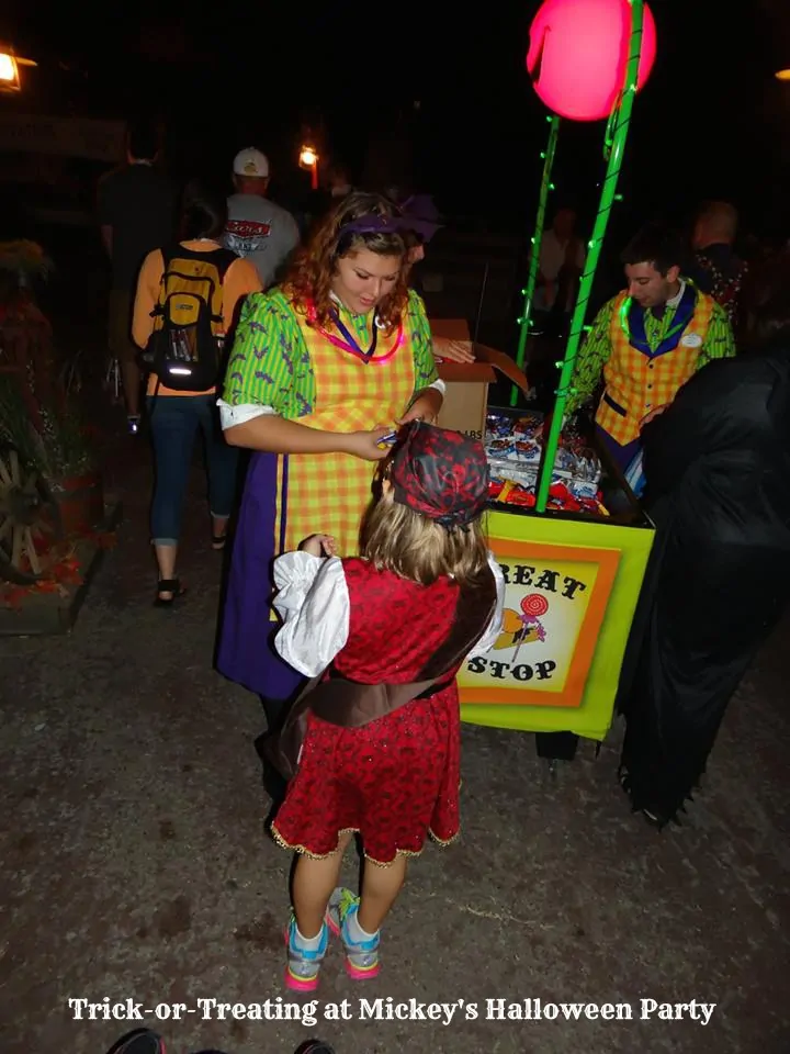 Trick-or-Treating-at-Disneyland 2014