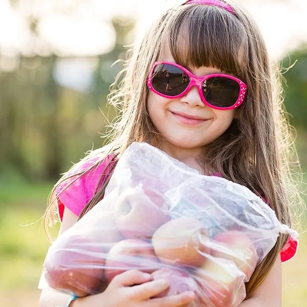 Apple Picking, Pony Rides, Pumpkins and More at the Applebarn at Taves Farms