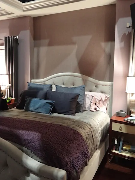 black-ish set tour - Dre and Rainbow's Room