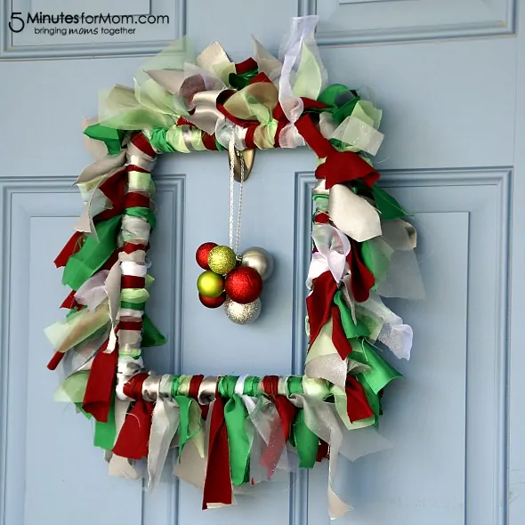 Holiday Ruffle Wreath Tutorial