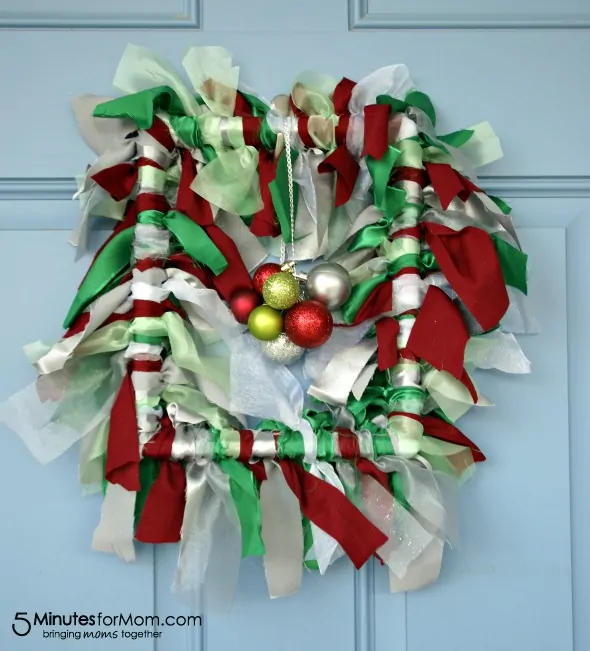 DIY Holiday Ruffle Wreath Tutorial