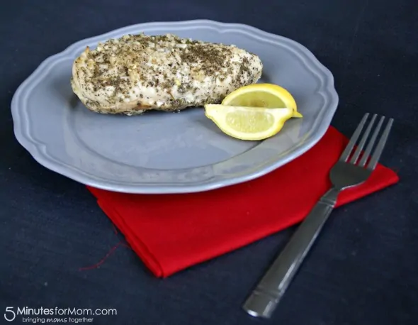 Juicy Garlic Sage Chicken with Lemon / by Busy Mom's Helper for 5MinutesforMom.com #chicken #easyrecipes