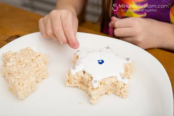 Rice Krispies Treats kids decorating