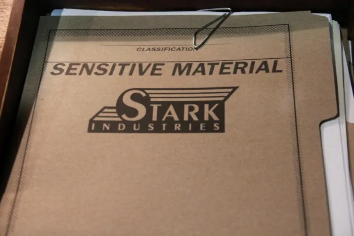 Agent-Carter-Set-Stark-Industries-sensitive-material-700x466