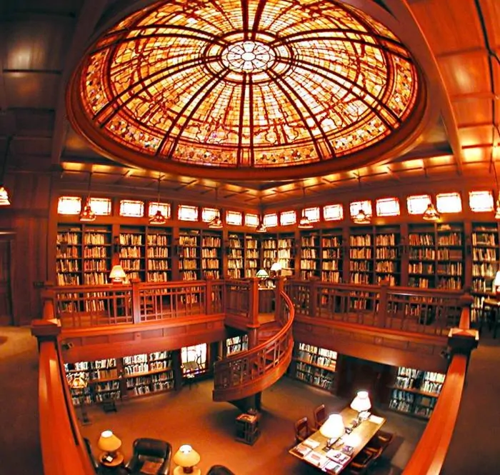 Library-inside-the-Main-House-at-Skywalker-Ranch-c-Lucasfilm-Ltd.-All-Rights-Reserved-700x665