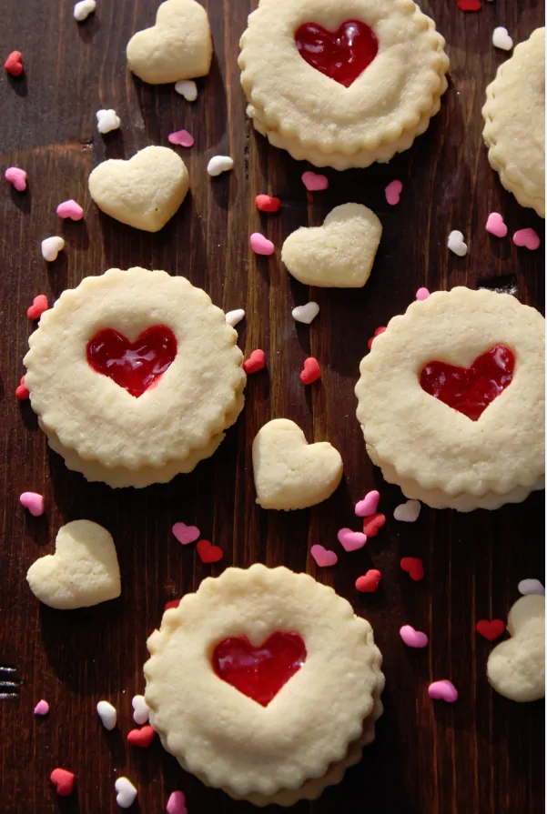 Red-Heart-Valentines-Day-Cookies - Tammilee Tips