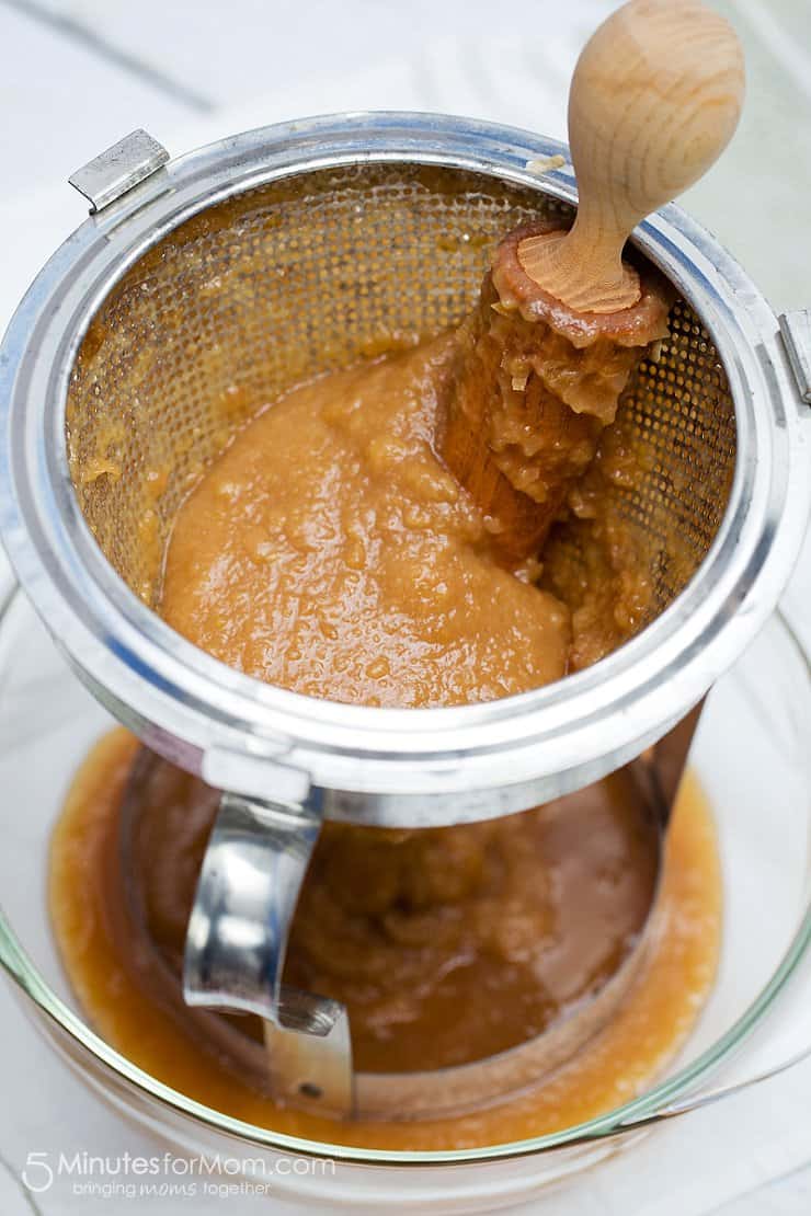 Brown Sugar and Cinnamon Homemade Applesauce Recipe