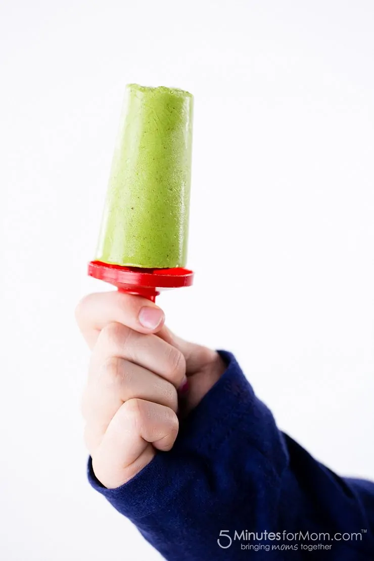 green smoothie popsicle