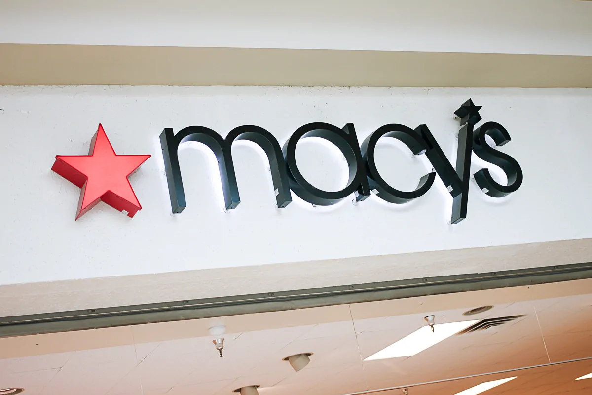 Shopping at Macy's with Plenti-4