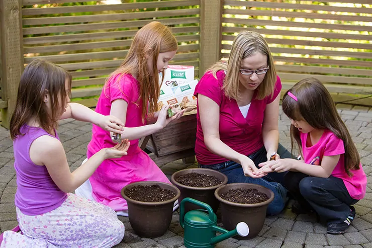 gardening-with-kids