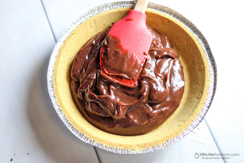 EASY Double Chocolate Pudding Pie using only 4 ingredients!