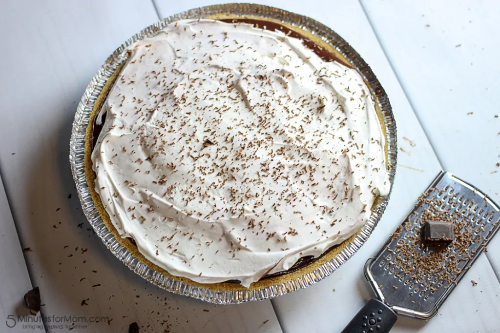 EASY Double Chocolate Pudding Pie using only 4 ingredients!
