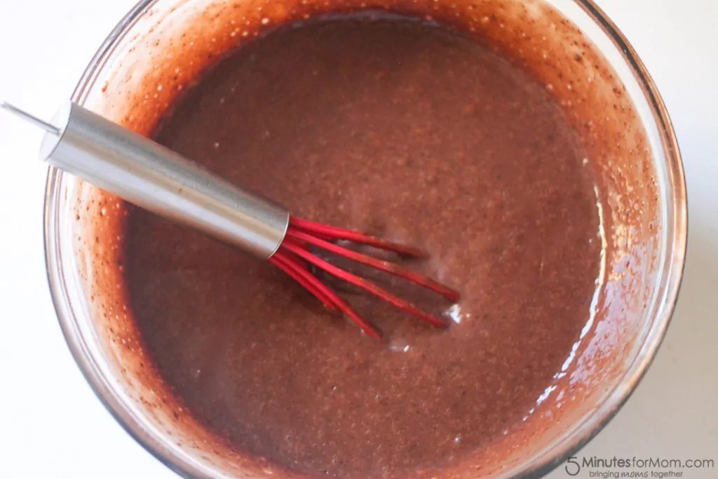 EASY Double Chocolate Pudding Pie using only 4 ingredients!