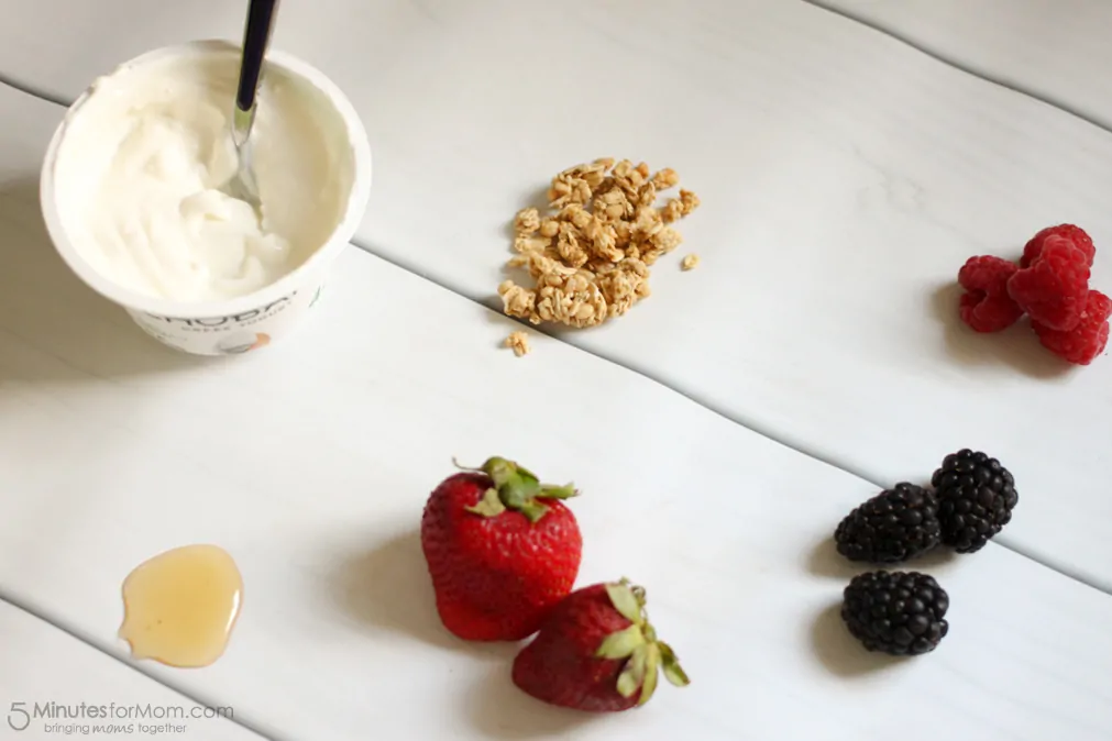 Delicious and Healthy Breakfast Bowl with Chobani Greek Yogurt-1