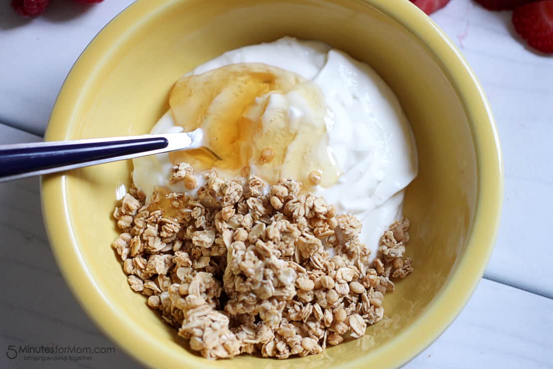 Delicious and Healthy Breakfast Bowl with Chobani Greek Yogurt-5