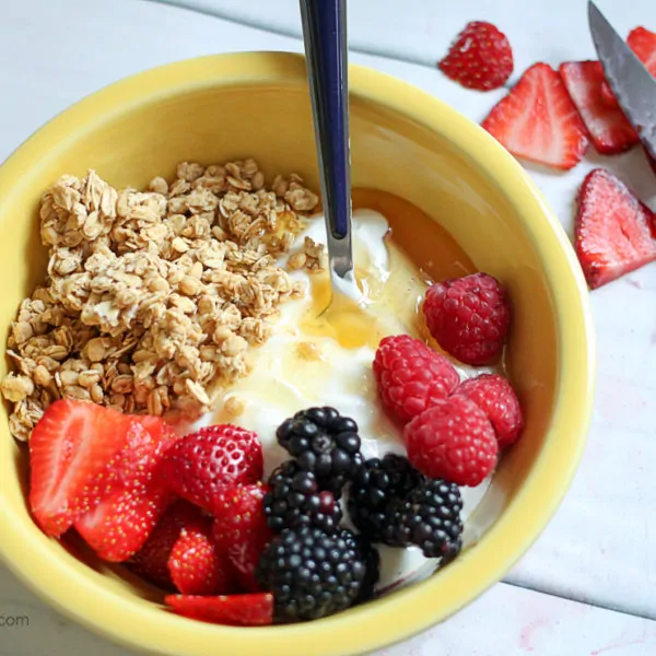 Delicious and Healthy Breakfast Bowl with Greek Yogurt