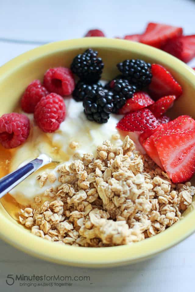Delicious and Healthy Breakfast Bowl with Greek Yogurt