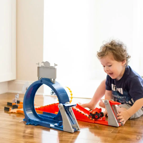 Super Stunts and Super STEM Learning with Blaze and the Monster Machines Toys