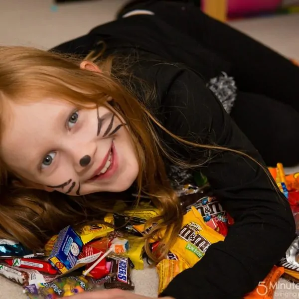 How To Make Halloween Less Scary for Your Kids’ Teeth