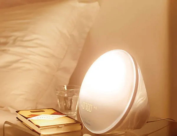 Wake up feeling refreshed with the Philips Wake-up Light #PhilipsWakeUp