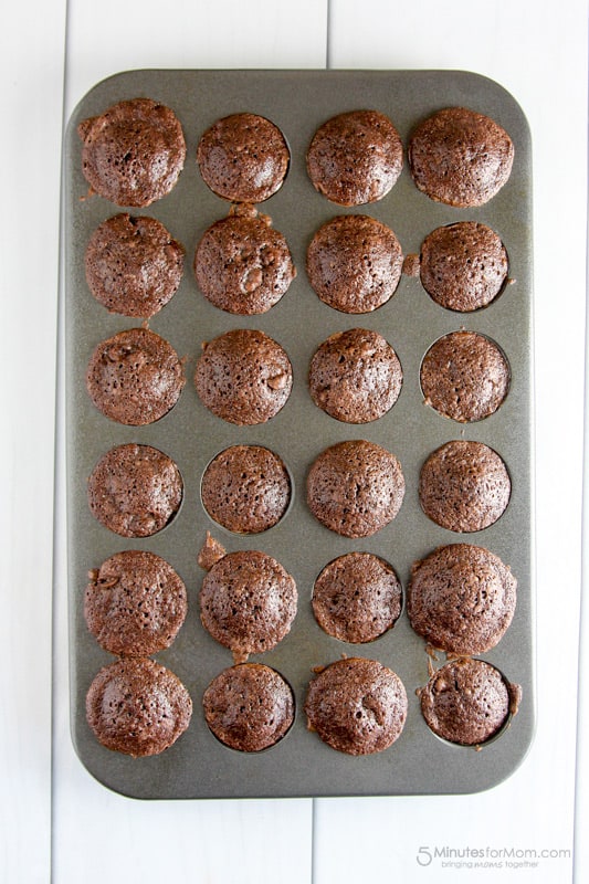 These Turtle Brownie Bites are definitely not healthy eating friendly but they sure are scrumptious!